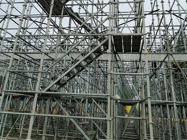 選擇沈陽腳手架租賃公司，為建筑工地添動(dòng)力，安全高效施工！